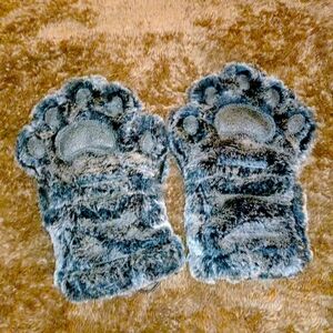 Furry Paw Gloves